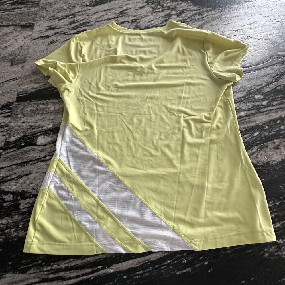 FILA Sport Women's Short Sleeve V-Neck Vented Top - Size L - Picture 6 of 6